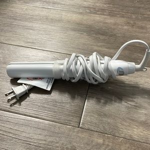 T3 Straightening Iron, Barely Used!